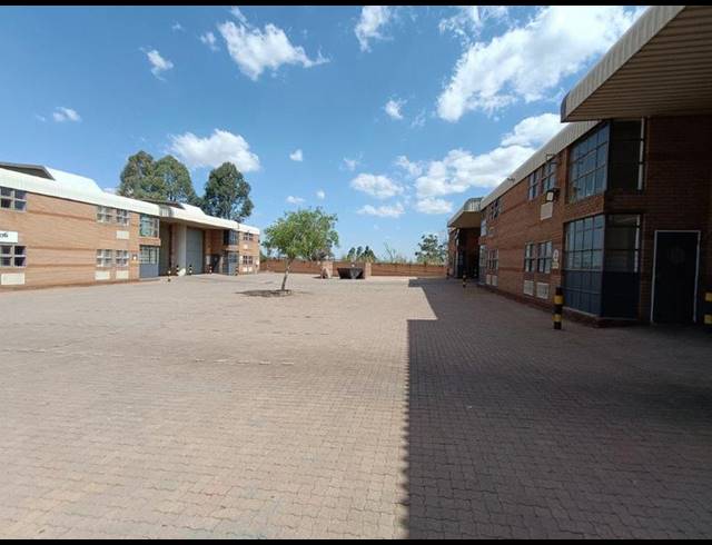 INDUSTRIAL PROPERTY TO RENT IN STORMILL